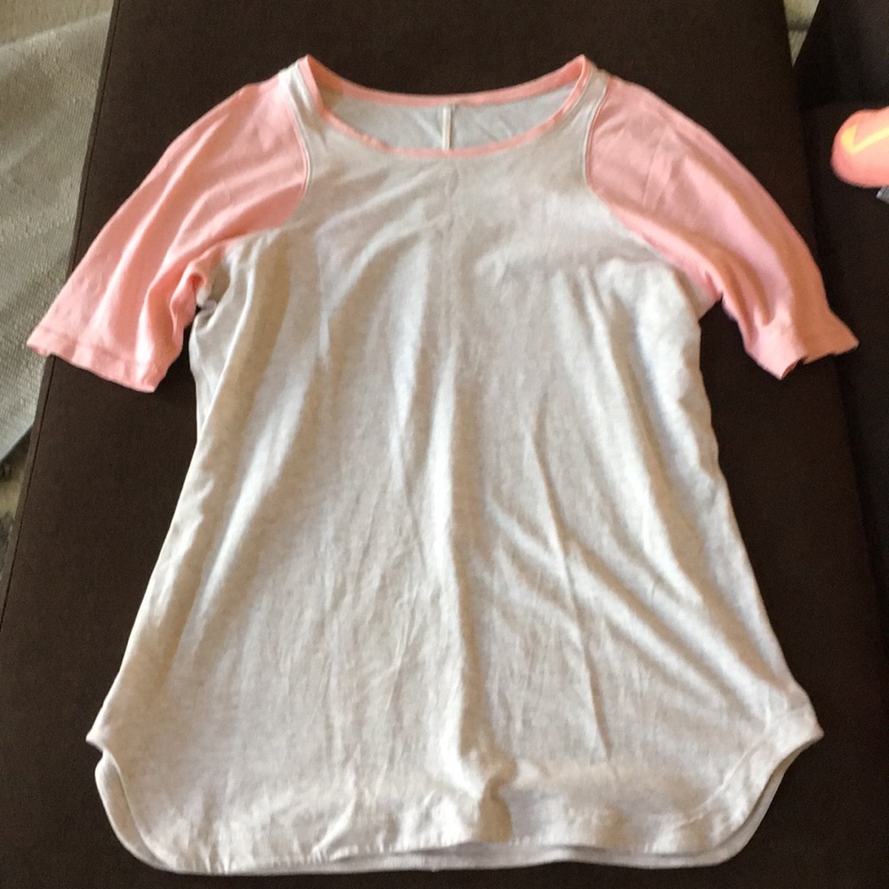 Lululemon baseball tee 10